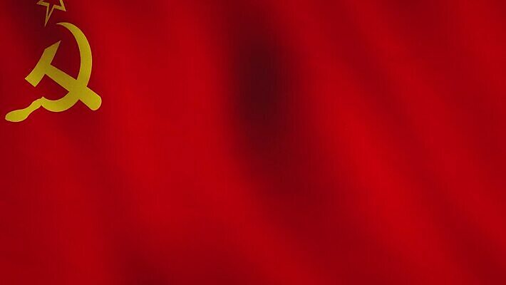 배너 사람없음 빨간색 파티 수확 깃발 고리 역사 망치 심볼 복고 군용 전쟁 러시아 육군 낫 애국심 혁명 공산주의 러시아인 모스크바 소련 소비에트 옛날 전국 정부 크렘린궁전 4K MOV 해외동영상 클립영상 서양인 유럽 컬러 컨셉 농업 군대 이벤트 궁전 공구 동영상 크렘린 파일형식