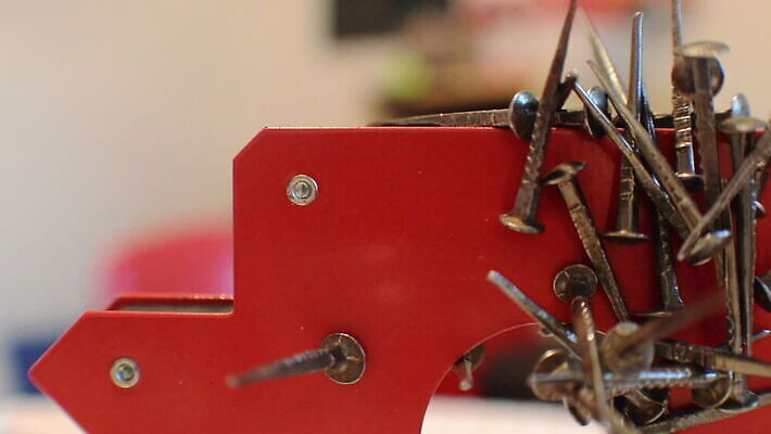 산업 종이 과학 장난 실험 사람없음 빨간색 금속 힘 기구 공구 잡기 업무 당기기 닫기 손톱 오브젝트 심플 자석 철강 MOV 해외동영상 클립영상 손 컬러 모션 재질 도구 작업 동영상 파일형식