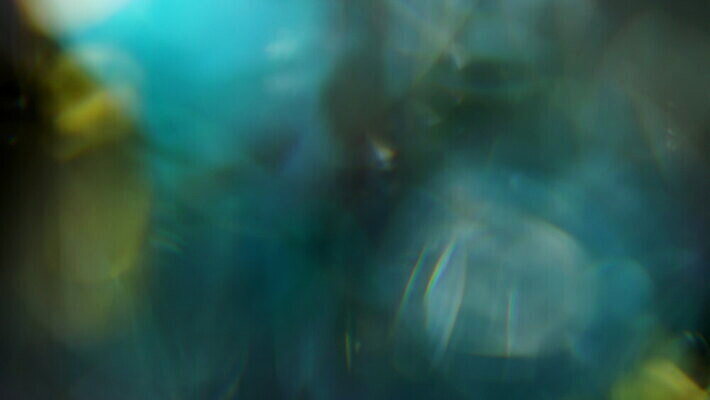 백그라운드 무지개 모션 추상 사람없음 컬러풀 뷰티 고급 닫기 매끈함 크리스탈 보석 수집 질감 보케 다이아몬드 루비 사파이어 스펙트럼 프리즘 4K MOV 해외동영상 클립영상 자연요소 컬러 컨셉 무늬 감각 광석 동영상 광학기기 파일형식