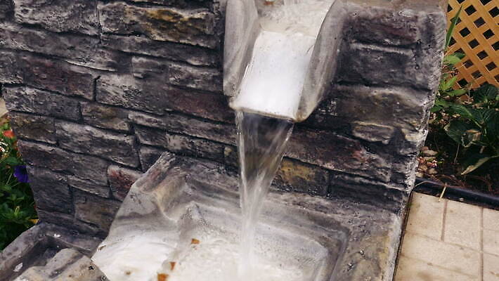 캐나다 사람없음 야외 초록색 물 정원 봄 흐름 닫기 분수 토론토 4K MOV 해외동영상 클립영상 자연요소 계절 컬러 컨셉 북아메리카 모션 동영상 파일형식