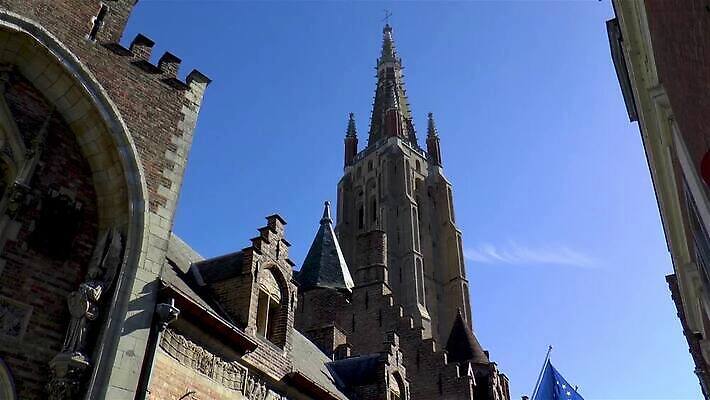 전통 종교 여행 건축양식 사람없음 교회 탑 중세 역사 벨기에 고딕 로마인 옛날 회복 MP4 해외동영상 클립영상 건축물 건축 컨셉 종교건축 인종 건물 동영상 서유럽 파일형식