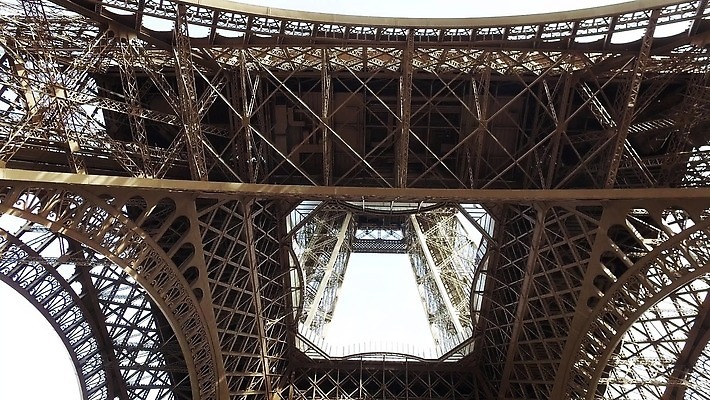 구름 유럽 문화 여행 건축양식 하늘 휴가 풍경 사람없음 건물 파란색 여행객 탑 금속 낭만 프랑스 도시 역사 큼 철 심볼 천연기념물 프랑스어 랜드마크 수도권 옛날 파리(프랑스) 4K 타임랩스 MP4 해외동영상 클립영상 자연요소 문자 건축물 건축 나라 컬러 컨셉 재질 촬영기법 사람 크기 지역 동영상 파일형식