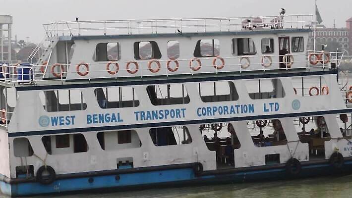 교통수단 바다 여행 백그라운드 요트 교통시설 하늘 사람없음 관광지 강 도시풍경 환경 항구 도시 어선 도심 연결 강가 운하 해군 시티라이프 승객 모터보트 타운 부둣가 물류 랜드마크 명승지 선박 MOV 해외동영상 클립영상 라이프스타일 교통 수상교통 군대 풍경 배 시설 동영상 파일형식