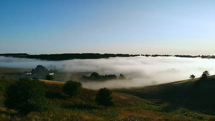 주간 유럽 호수 바다 여행 자연 하늘 아침 안테나 파노라마 사람없음 야외 초록색 햇빛 일출 환경 계곡 봄 추위 안개 시골 정상 숲 언덕 질감 슛 내추럴 항공촬영 넘어짐 드론 절정 조감도 피렌체 4K MOV 해외동영상 클립영상 자연요소 계절 나라 뷰포인트 컬러 통신 모션 날씨 촬영기법 태양 노을 이탈리아 생태계 동영상 파일형식
