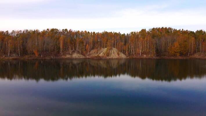 나무 식물 호수 섬 여행 자연 하늘 표면 아침 안테나 파노라마 국립공원 사람없음 야외 물 파란색 빛 강 태양 반사 환경 맑음 거울 젖음 광선 저수지 숲 언덕 그림 영토 지역 내추럴 다도해 드론 랜드마크 벨로루시 4K MOV 해외동영상 클립영상 주간 자연요소 공원 바다 컬러 통신 날씨 촬영기법 생태계 동영상 파일형식