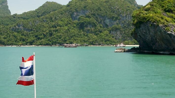 전통 공원 아시아 문화 물결 파도 바다 섬 여행 백그라운드 태국 휴가 열대 산 파노라마 풍경 사람없음 초록색 물 여름 파란색 맑음 전원 깃발 열대우림 실크 심볼 암초 석호 애국심 가죽끈 이국적 전국 터키석 파라다이스 카피스페이스 4K MP4 해외동영상 클립영상 자연요소 계절 공공시설 나라 컬러 날씨 촬영기법 공백 직물 끈 전기에너지 숲 가죽 보석 동영상 파일형식