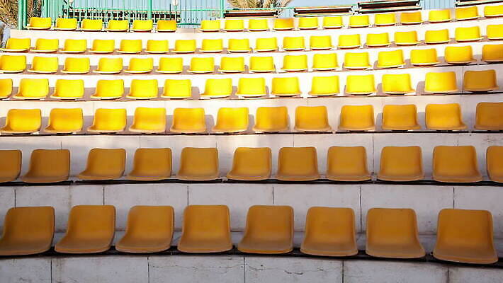 의자 부분 서기 이벤트 사람없음 야외 노란색 경기장 무대 극장 쇼 일반 원형극장 줄서기 패닝샷 비어있는 MOV 해외동영상 클립영상 컬러 가구 스포츠시설 모션 촬영기법 동영상 파일형식