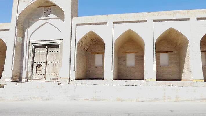 전통 외관 아시아 종교 문화 도로 벽 여행 건축양식 창문 하늘 벽돌 미술 동양인 사람없음 야외 건물 장식 문 탑 도시 화려 센터 중세 역사 재산 중앙 이슬람교 실크 타일 아치 모스크 대문 타운 동쪽 천연기념물 우즈베키스탄 랜드마크 옛날 스타일 MP4 해외동영상 클립영상 건축물 건축 나라 길 컨셉 교통시설 문화예술 인종 금융 직물 방향 동영상 중앙아시아 파일형식