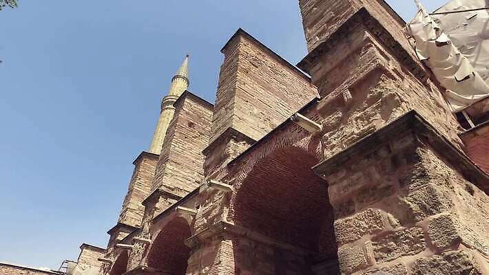 유럽 기독교 종교 문화 여행 건축양식 하늘 이스탄불 사람없음 야외 건물 파란색 성당 교회 일몰 도시 역사 이슬람교 박물관 모스크 신성 동쪽 칠면조 랜드마크 바실리카 비잔틴 옛날 콘스탄티노플 4K MP4 튀르키예 해외동영상 클립영상 건축물 건축 나라 아시아 컬러 종교건축 조류 노을 방향 동영상 제국 파일형식