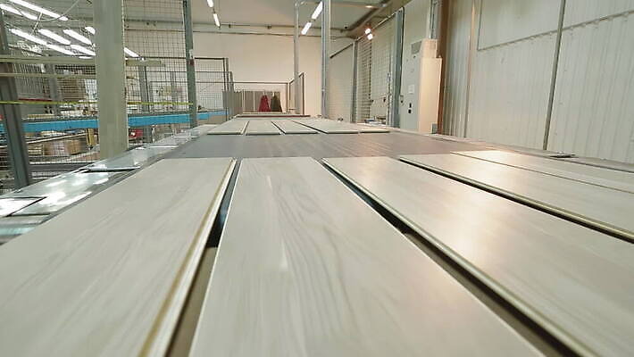 직업 디자인 산업 비즈니스 공장 탁자 노동자 직장 사람없음 내부 목재 상점 장비 공구 업무 작업실 널 목수 목공예 잡동사니 솜씨 수목 파케트 MOV 해외동영상 클립영상 나무 가구 회사 재료 공업 도구 작업 공예 동영상 파일형식