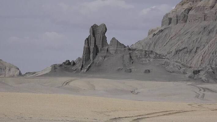 응시 여행 공장 자연 하늘 풍경 사람없음 파란색 계곡 미국 회색 사막 바위 부식 스카이라인 내추럴 랜드마크 불모지 4K MP4 해외동영상 클립영상 시선 컬러 북아메리카 공업 돌_바위 생태계 동영상 파일형식