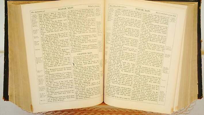 교육 기독교 종교 지구 백그라운드 텍스트 탁자 창조 사람없음 책 빛 스마트폰 세계 교회 성경 예수 편지 천국 신앙심 4K MOV 해외동영상 사도궁 클립영상 가구 종교용품 종교건축 건물 핸드폰 스마트기기 궁전 신_종교 동영상 바티칸 파일형식