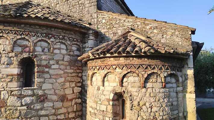 종교 건축양식 미술 사람없음 건물 교회 일출 이탈리아 중세 묘사 종탑 로마네스크 명품 베로나 4K MP4 해외동영상 클립영상 건축물 건축 유럽 종교건축 문화예술 노을 탑 역사 상품 동영상 파일형식