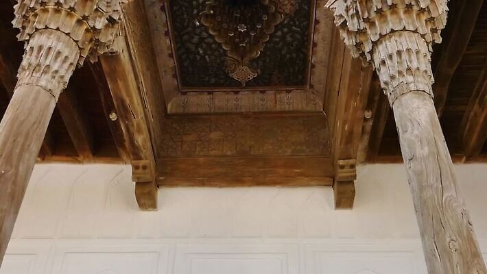 전통 디자인 아시아 문화 여행 패턴 건축양식 미술 동양인 사람없음 내부 건물 목재 장식 컬러풀 노란색 궁전 화려 성 역사 중앙 이슬람교 천장 모스크 모자이크 동쪽 목각 우즈베키스탄 랜드마크 옛날 스타일 MP4 해외동영상 클립영상 나무 건축물 건축 나라 종교 컬러 컨셉 고건축 무늬 재료 문화예술 인종 방향 동영상 중앙아시아 파일형식