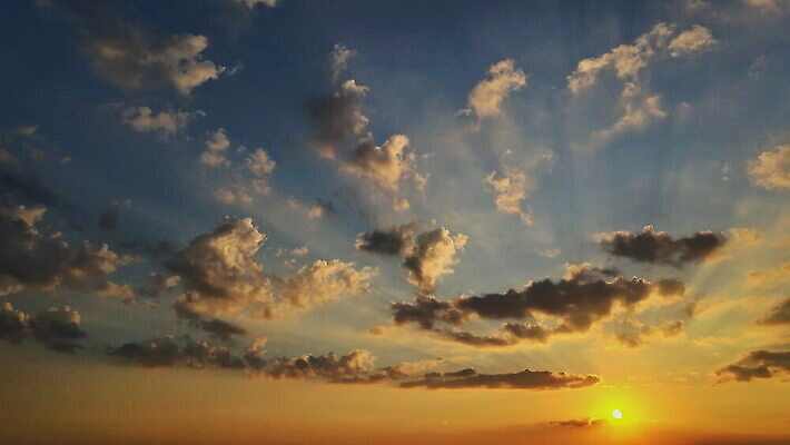 분홍색 오렌지 자연 하늘 날씨 추상 파노라마 사람없음 야외 가로 빛 햇빛 태양 평화 일출 환경 맑음 황혼 일몰 놀람 새벽 분위기 저녁 천국 솜털 뇌우 웅장함 몽환 수평선 4K MOV 해외동영상 클립영상 자연요소 감정 컬러 컨셉 무늬 과일 촬영기법 표정 노을 야간 생태계 동영상 파일형식