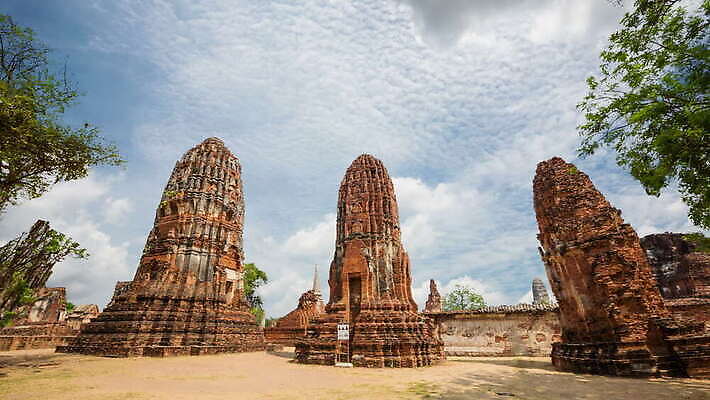 나무 구름 응시 아시아 종교 문화 아들 얼굴 선 신체 불교 태국 벽돌 동양인 사람없음 건물 조각상 머리 탑 흰색 기도 사찰 역사 재산 숲 명상 베트남 캄보디아 라오스 랜드마크 뿌연 옛날 왕국 4K MOV 해외동영상 클립영상 자연요소 식물 건축물 시선 나라 컬러 가족 종교건축 인종 신체부위 금융 조형물 동남아시아 동영상 파일형식