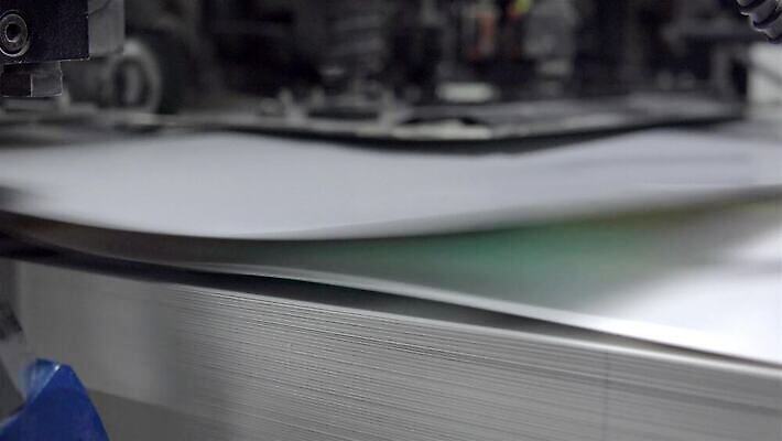 식물 산업 종이 컬러 비즈니스 공장 주택 사람없음 책 상점 기계 장비 업무 작업실 신문 제조 인쇄 상업 언론 공학 방법 출판 4K HD MP4 해외동영상 클립영상 교육 공업 건물 간행물 작업 뉴스 동영상 파일형식