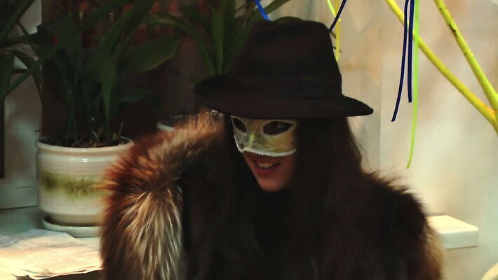 모델 응시 얼굴 가면 사람 성인 사람없음 장식 뷰티 섹시 파티 유행 축제 화려 황금 우아함 신비 입술 마법 가면무도회 특별함 MOV 해외동영상 클립영상 시선 컨셉 이벤트 신체부위 동영상 무도회 파일형식