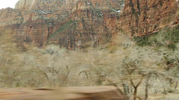 여행 겨울 사람없음 빨간색 골짜기 미국 운전 황무지 혈액 분위기 땅 인도인 돌산 환경보전 산등성이 지역 사암 애리조나 랜드마크 벌거벗은 석회암 시온산 지질학 특별함 4K MP4 해외동영상 클립영상 외국인 계절 교육 컬러 컨셉 북아메리카 모션 자연 산 동양인 암석 돌_바위 사회이슈 동영상 파일형식