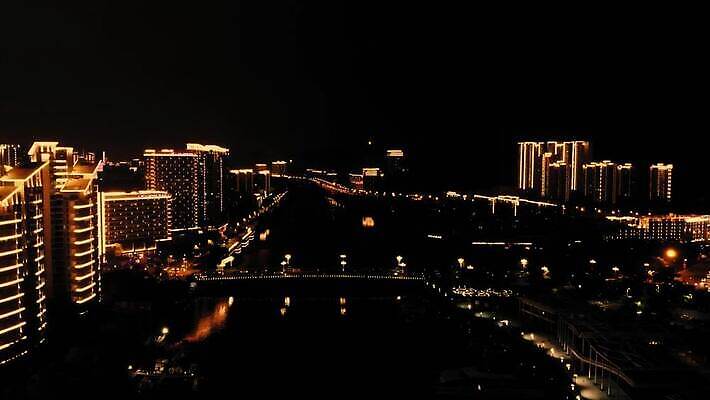 실루엣 도로 바다 여행 건축양식 자동차 휴가 전등 안테나 파노라마 풍경 사람없음 야외 건물 빛 강 도시풍경 세계 고층빌딩 중국 어둠 도시 정상 야간 저녁 타운 빛망울 항공촬영 드론 MOV 해외동영상 클립영상 자연요소 건축물 건축 아시아 길 육상교통 뷰포인트 통신 교통시설 조명 촬영기법 빌딩 동영상 파일형식