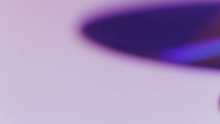 산업 선 과학 백그라운드 컨셉 인터넷 비즈니스 통신 모션 사람없음 컴퓨터 반사 디지털 자료 공백 장비 정보 CD 디스크 네트워크 닫기 플러그 코드 전기에너지 연결 묘사 속도 싱글 신호 전자 철사 섬유 포트 DVD 랜 입력 네트워킹 MOV 해외동영상 클립영상 전자제품 에너지 직물 질병 동영상 파일형식