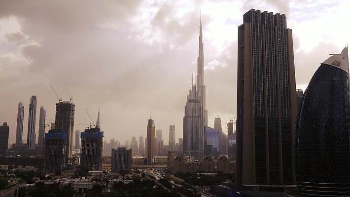 구름 여행 백그라운드 비즈니스 건축양식 하늘 사람없음 야외 건물 쇼핑 도시풍경 컬러풀 반사 탑 금속 식당 고층빌딩 연못 도시 만 고급 도심 심볼 분수 상업 동쪽 아랍에미리트 진행 두바이 랜드마크 아랍어 전진 프로젝트 4K 타임랩스 MP4 해외동영상 클립영상 자연요소 건축물 건축 컬러 컨셉 중동 재질 촬영기법 풍경 빌딩 상점 방향 동영상 파일형식