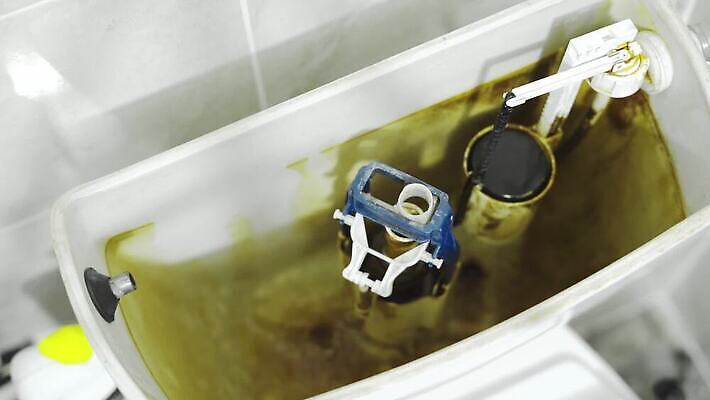 직업 사람없음 물 노란색 흐름 수리 눈금 배관공 옛날 용량 MP4 해외동영상 클립영상 자연요소 컬러 컨셉 동영상 파일형식