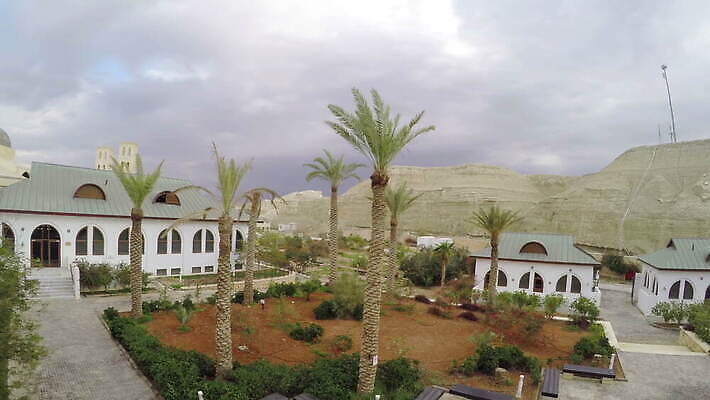 주간 전통 기독교 종교 사랑 성인 사람없음 야외 물 강 여행객 예수 영혼 축복 중앙 땅 신성 진흙 동쪽 랜드마크 세례 순례 순례자 요르단 이스라엘 4K MOV 해외동영상 클립영상 자연요소 감정 컨셉 중동 사람 신_종교 방향 동영상 서아시아 파일형식