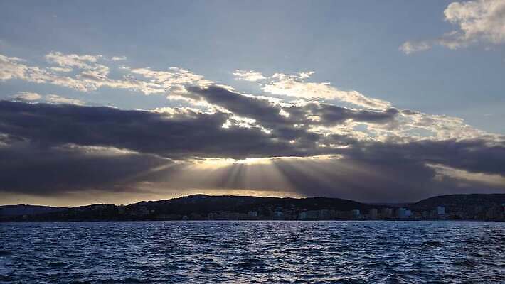 바다 컬러 여행 백그라운드 오렌지 모션 자연 하늘 바람 날씨 파노라마 사람없음 야외 물 파란색 빛 햇빛 태양 환경 맑음 황혼 일몰 새벽 시간 스페인 저녁 장면 천국 수평선 4K 타임랩스 MP4 해외동영상 클립영상 자연요소 유럽 과일 촬영기법 노을 야간 생태계 동영상 파일형식