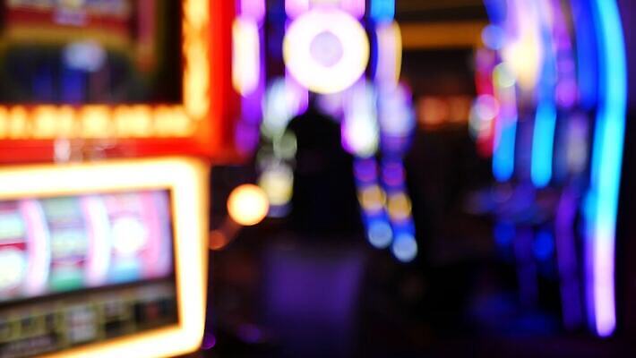 상징 사람없음 아웃포커스 빛 보라색 축제 미국 황금 도박 야간 소프트포커스 위험 심볼 카지노 하이테크 중독 빛망울 광 마카오 잭팟 4K MP4 해외동영상 클립영상 자연요소 컬러 컨셉 북아메리카 기술 촬영기법 동영상 파일형식