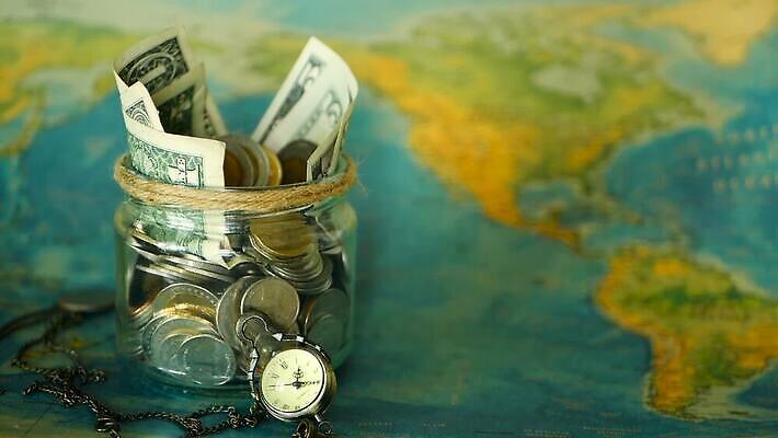 여행 백그라운드 컨셉 지도 지폐 돈 유리 휴가 설계 사람없음 금융 단어 상자 세계 글로벌 지구본 우주 달러 동전 쪽지 미국 꿈 저금통 유로 탐험 항아리 절약 수집 심볼 블러 예산 원정 정물화 카피스페이스 MOV 해외동영상 클립영상 문자 북아메리카 재질 경제 공백 저축 도자기 재산 그림 동영상 파일형식