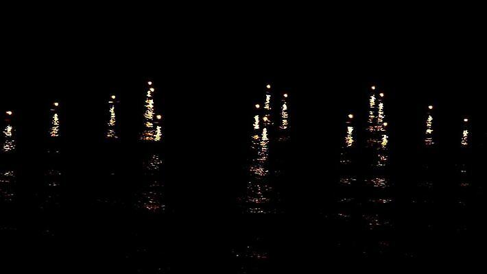 종교 백그라운드 크리스마스 불 휴가 불꽃 휴식 풍경 이벤트 사람없음 장식 빛 반사 어둠 희망 추위 기도 축하 뜨거움 신비 심볼 후광 빛망울 연소 광 단아함 왁스 타임랩스 MOV 해외동영상 클립영상 자연요소 기념일 감정 컨셉 촬영기법 동영상 파일형식