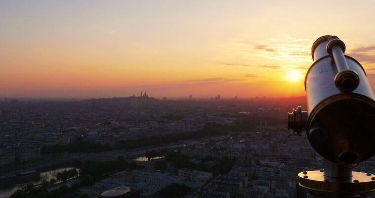 여행 건축양식 사람없음 야외 건물 태양 일몰 프랑스 에펠탑 멀리 구시가지 파리(프랑스) 4K MOV 해외동영상 클립영상 자연요소 건축물 건축 유럽 노을 파리 동영상 랜드마크 파일형식