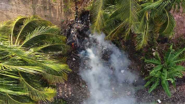 나무 식물 계절 아시아 여행 백그라운드 자연 불 건조 동양인 풍경 사람없음 야외 초록색 농장 농경지 환경 맑음 수확 시골 오염 연기 쓰레기 농부 땅 밀짚 공터 말레이시아 논밭 생태학 이국적 재 재앙 화상 4K MP4 해외동영상 클립영상 자연요소 직업 교육 나라 컬러 밭 농업 날씨 논 인종 짚 상처 생태계 동영상 파일형식