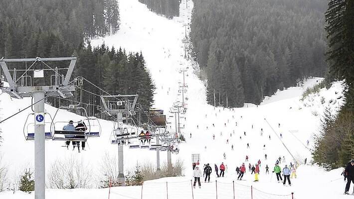 계절 행복 스포츠 여행 백그라운드 겨울 의자 장난 가족 자연 놀이 날씨 휴가 스키 산 사람 경사 사람없음 야외 빛 햇빛 여행객 냉동 트럭 추위 흰색 엘리베이터 언덕 휴양지 서리 알프스 리프트 장면 스키선수 지역 눈보라 추적 불가리아 HD 반스코 MOV 해외동영상 클립영상 감정 유럽 컬러 가구 관계 모션 자동차 겨울스포츠 운동선수 태양 장소 눈 생태계 동영상 파일형식 남유럽