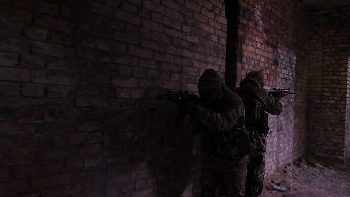 무기 포즈 유니폼 모션 경고 마스크 건물 세명 운동 걷기 손상 군인 그룹 수술 위험 공격 버리기 준비 군용 싸움 전쟁 슛 먼지 육군 변장 엽총 적 4K MOV 해외동영상 클립영상 직업 건축물 옷 컨셉 의학 군대 건강 사람 치료 총 동영상 국군 파일형식