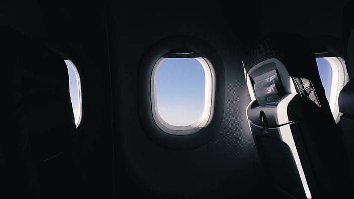 여행 의자 창문 교통시설 하늘 비행기 사람없음 내부 비행기내부 비어있는 MOV 해외동영상 클립영상 가구 교통 항공교통 대중교통 시설 동영상 파일형식