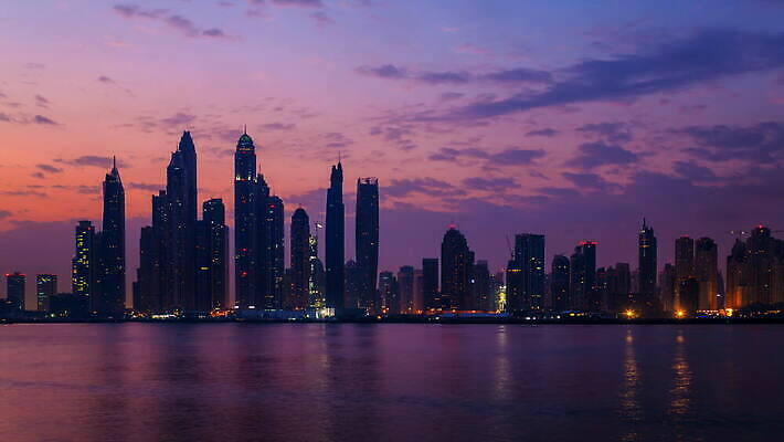 건축양식 사람없음 야외 관광지 고층빌딩 저녁 두바이 4K 타임랩스 MOV 해외동영상 클립영상 건축 여행 촬영기법 빌딩 야간 동영상 아랍에미리트 파일형식