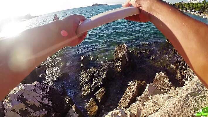 커플 모래 스포츠 바다 백그라운드 2 놀이 휴가 미소 사람 성인 여름 항구 기쁨 게임 잡기 디스크 던지기 플라스틱 1인칭시점 HD MOV 해외동영상 슬로모션 클립영상 시선 계절 감정 관계 교통시설 모션 재질 촬영기법 표정 질병 동영상 파일형식