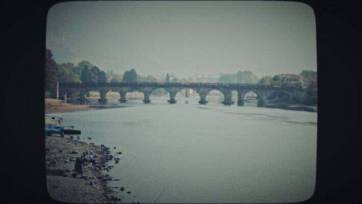 유럽 여행 사람없음 강 이탈리아 수확 중세 역사 재산 필름 아치 복고 타운 고고학 로마인 수도교 옛날 MOV 해외동영상 클립영상 교육 나라 농업 인종 금융 다리_건축물 도시 동영상 파일형식