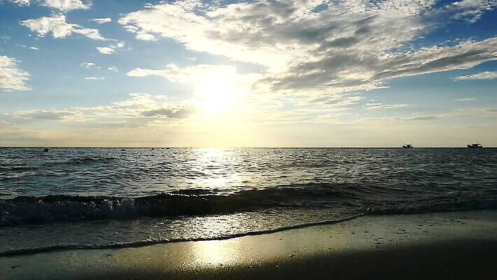 모래 파도 바다 섬 여행 백그라운드 오렌지 자연 하늘 휴가 휴식 사람없음 물 파란색 모래사장 햇빛 태양 일출 맑음 황혼 일몰 새벽 서핑 황금 하와이 대서양 파라다이스 하와이인 수평선 MOV 해외동영상 슬로모션 클립영상 자연요소 외국인 컬러 컨셉 과일 날씨 촬영기법 노을 미국 수상스포츠 생태계 동영상 파일형식