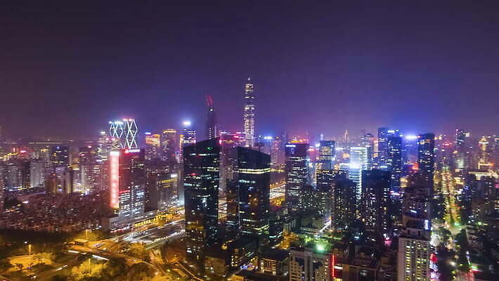 아시아 도로 건축양식 안테나 파노라마 사람없음 건물 빛 도시풍경 고층빌딩 중국 도시 보행로 도심 야간 저녁 스카이라인 빛망울 항공촬영 랜드마크 조감도 4K 타임랩스 설정숏 MOV 해외동영상 클립영상 자연요소 건축물 건축 나라 길 뷰포인트 통신 교통시설 촬영기법 풍경 빌딩 동영상 파일형식