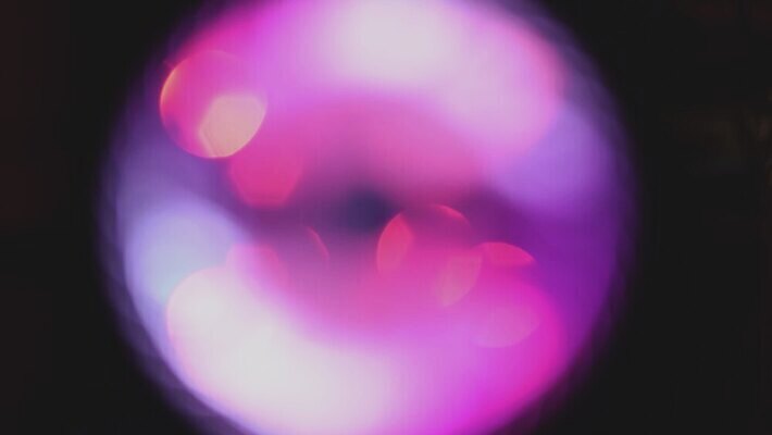 디자인 산업 컬러 백그라운드 컨셉 기술 실내 사람없음 그래픽 빨간색 파란색 빛 컴퓨터 컬러풀 디지털 힘 공연 장비 게임 흰색 부채 시원함 묘사 순환 전자 시스템 빛망울 냉각기 하드웨어 주도 4K MOV 해외동영상 클립영상 모션 놀이 이벤트 내부 전자제품 예절 동영상 파일형식