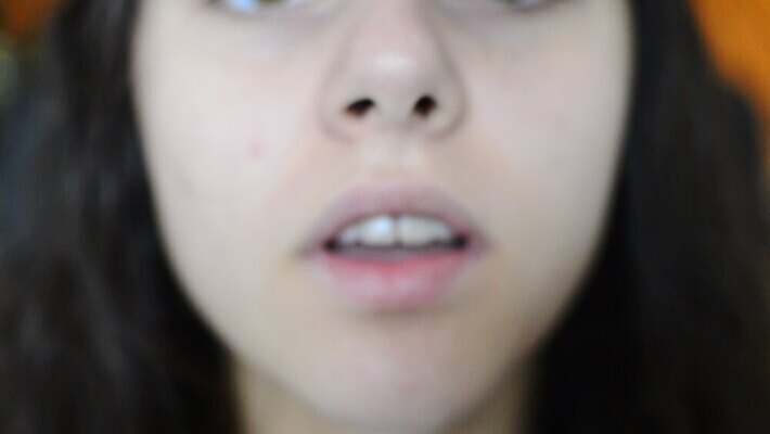 여자 통신 손가락 사람 손짓 침묵 소리 놀람 입 신비 비밀 입술 사인 쉿 소통 요청 벙어리 MOV 해외동영상 클립영상 손 감정 컨셉 모션 표정 신체부위 조용 동영상 파일형식