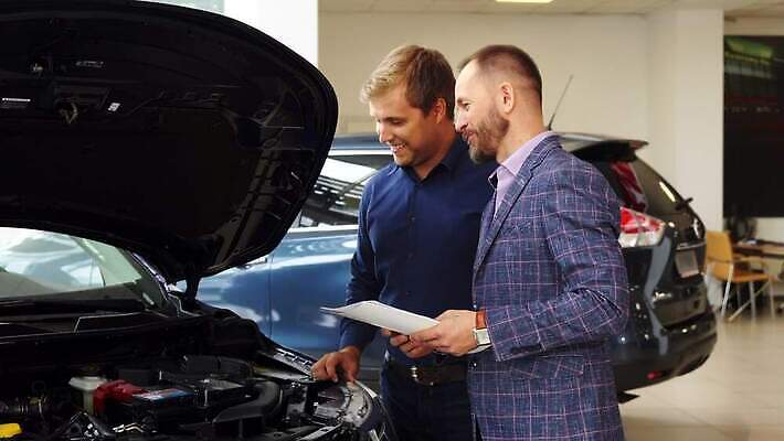 남자 셔츠 돈 2 의자 비즈니스 바지 자동차 전등 새로움 수염 정장 두명 파란색 세일 상점 기계 재킷 거래 덮개 비즈니스맨 바퀴 선택 구매 토론 브레이크 손목시계 서비스 속도 연료 가스 엔진 모터 디젤 완벽 자동 조언 대리인 4K MOV 해외동영상 클립영상 옷 육상교통 시계 컬러 가구 컨셉 상의 장신구 하의 조명 사람 쇼핑 외투 뚜껑 직장인 재산 동영상 파일형식