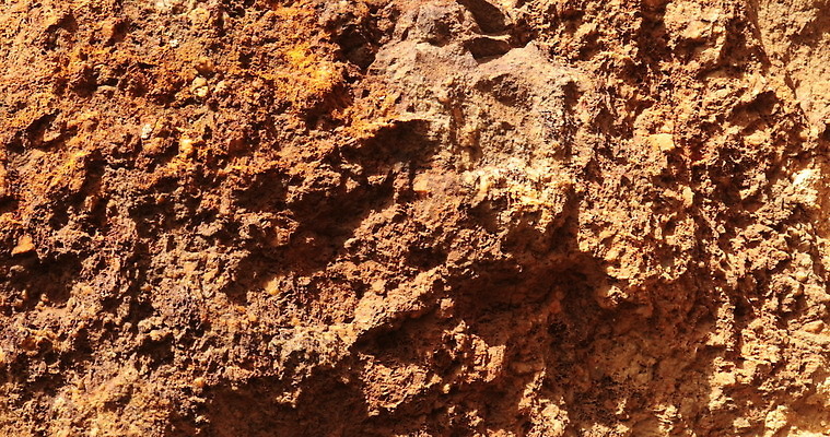 모양 디자인 컬러 조각 과학 백그라운드 패턴 자연 산 사람없음 장식 갈색 금속 수확 거친 동굴 크리스탈 광석 보석 철 발굴 달빛 언덕 질감 꼬리 날것 대리석 다이아몬드 치수 깊이 지질학 호러 화강암 니켈 4K MOV 해외동영상 클립영상 교육 무늬 농업 재료 재질 달 암석 원소 생태계 공포 동영상 파일형식