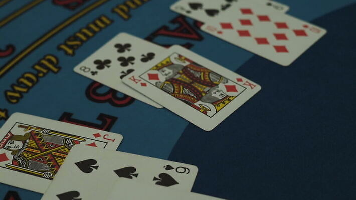 컬러 백그라운드 돈 놀이 탁자 성공 사람없음 빨간색 초록색 검은색 경쟁 게임 마음 우승 신용카드 행운 도박 위험 갑판 삽 카지노 기회 포커 잭 곤봉 승자 에이스 텍사스 토너먼트 플레이어 MOV 해외동영상 클립영상 스포츠용품 가구 컨셉 배_교통 금융 미국 최고 트럼프 재산 동영상 파일형식