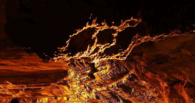 모양 공원 벽 여행 백그라운드 패턴 자연 산 사람없음 내부 빛 어둠 폭포 수확 골동품 게 동굴 숲 지하 내추럴 랜드마크 석회암 전국 지질 4K MOV 해외동영상 클립영상 공공시설 무늬 농업 갑각류 암석 생태계 동영상 파일형식