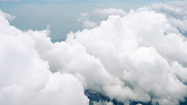 아시아 여행 비즈니스 교통시설 하늘 휴가 비행기 동양인 사람없음 공항 항공 출발 상업 택시 제트기 승객 엔진 싱가폴 대패 항공사 4K 지상주행 MOV 해외동영상 클립영상 나라 산업 교통 컨셉 항공교통 승용차 자동차 대중교통 인종 시설 동영상 파일형식
