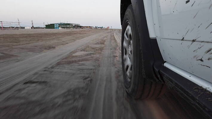 모래 바다 여행 자동차 자연 휴가 사람없음 야외 햇빛 일몰 운전 바퀴 저녁 타이어 알바니아 4K MOV 해외동영상 클립영상 육상교통 모션 태양 노을 야간 생태계 동영상 파일형식 남유럽